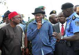 Collapsed building: Jonathan visits Synagogue