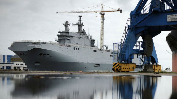 France says cannot deliver Mistral warship to Russia over Ukraine