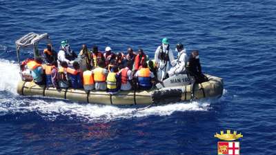 About 750 migrants feared dead Mediterranean shipwrecks