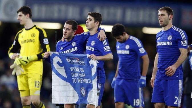 Chelsea seek to restore 8-point lead against Man City