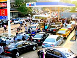 Nigeria fuel marketers end distribution embargo after meeting with minister