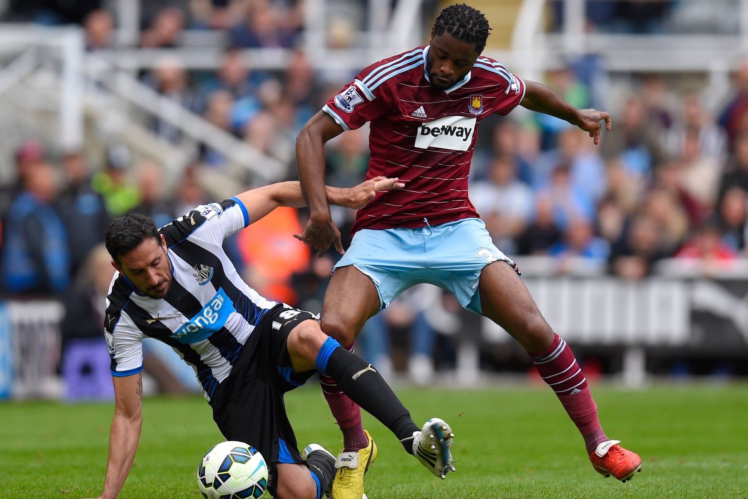 Chelsea move for Alex Song as rumours of Mikel's Chelsea exit persist