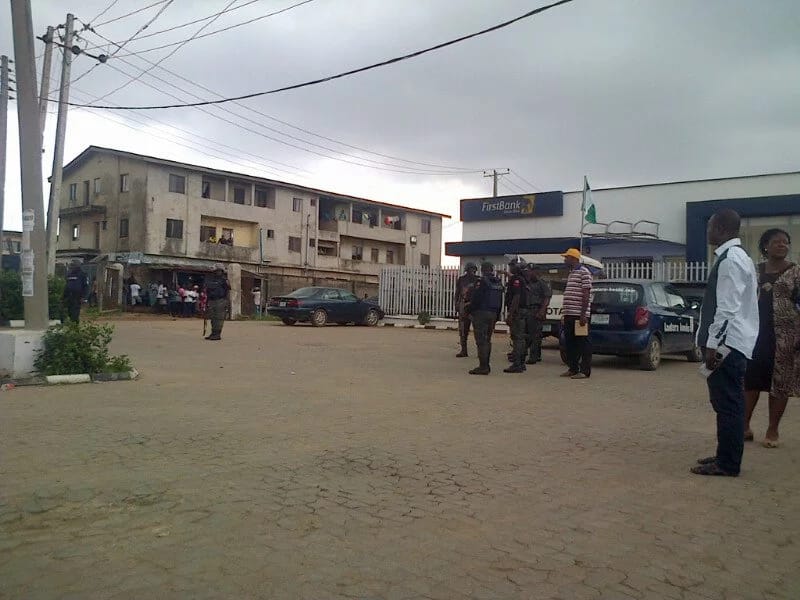 Armed robbers raid 2 banks in Ogolonto-Ikorodu, Lagos
