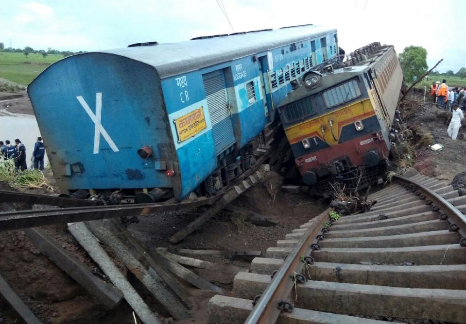 27 dead after two trains derail in central India