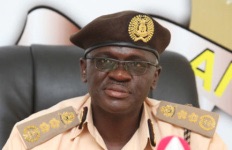 Comptroller General of Immigration was suspended for hiring 1600 with due approvals