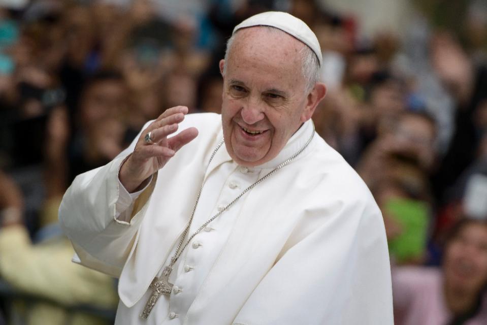 Pope rules out divorce ahead of synod on family