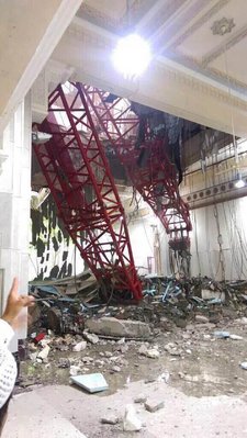 Scores killed in mecca as crane crashes into Grand Mosque