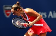 Vinci beats Serena, ends hope of calendar Grand Slam