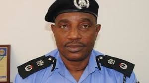 Police arrest fake presidential adviser on defence matters