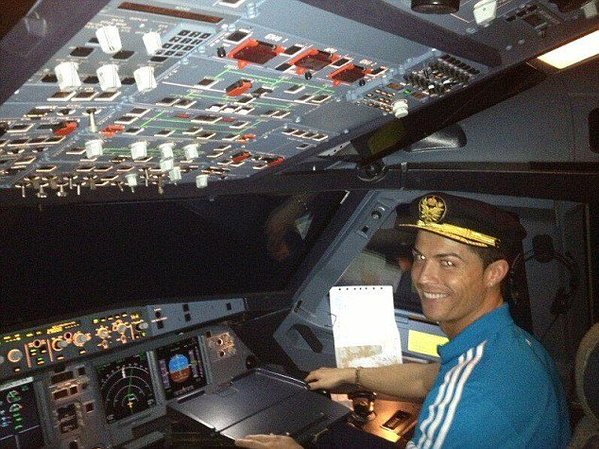 Inside Cristiano Ronaldo's 19m euros private jet