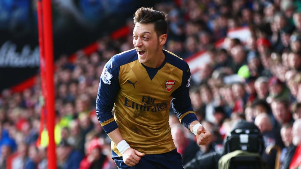 Arsenal stroll over AFC Bournemouth with  0  - 2 win