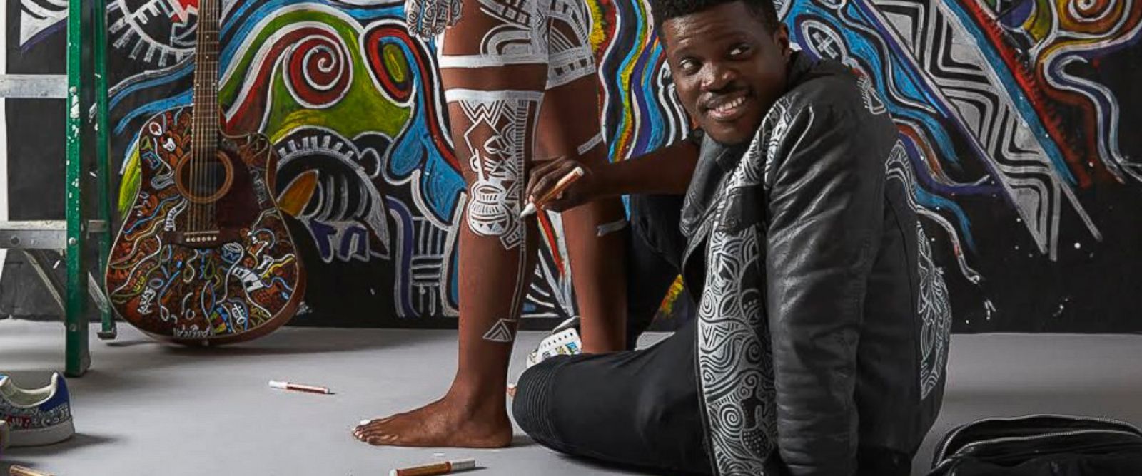 Meet Laolu Senbanjo,  Nigerian Artist behind the Yoruba body art in Beyonce's 'Lemonade