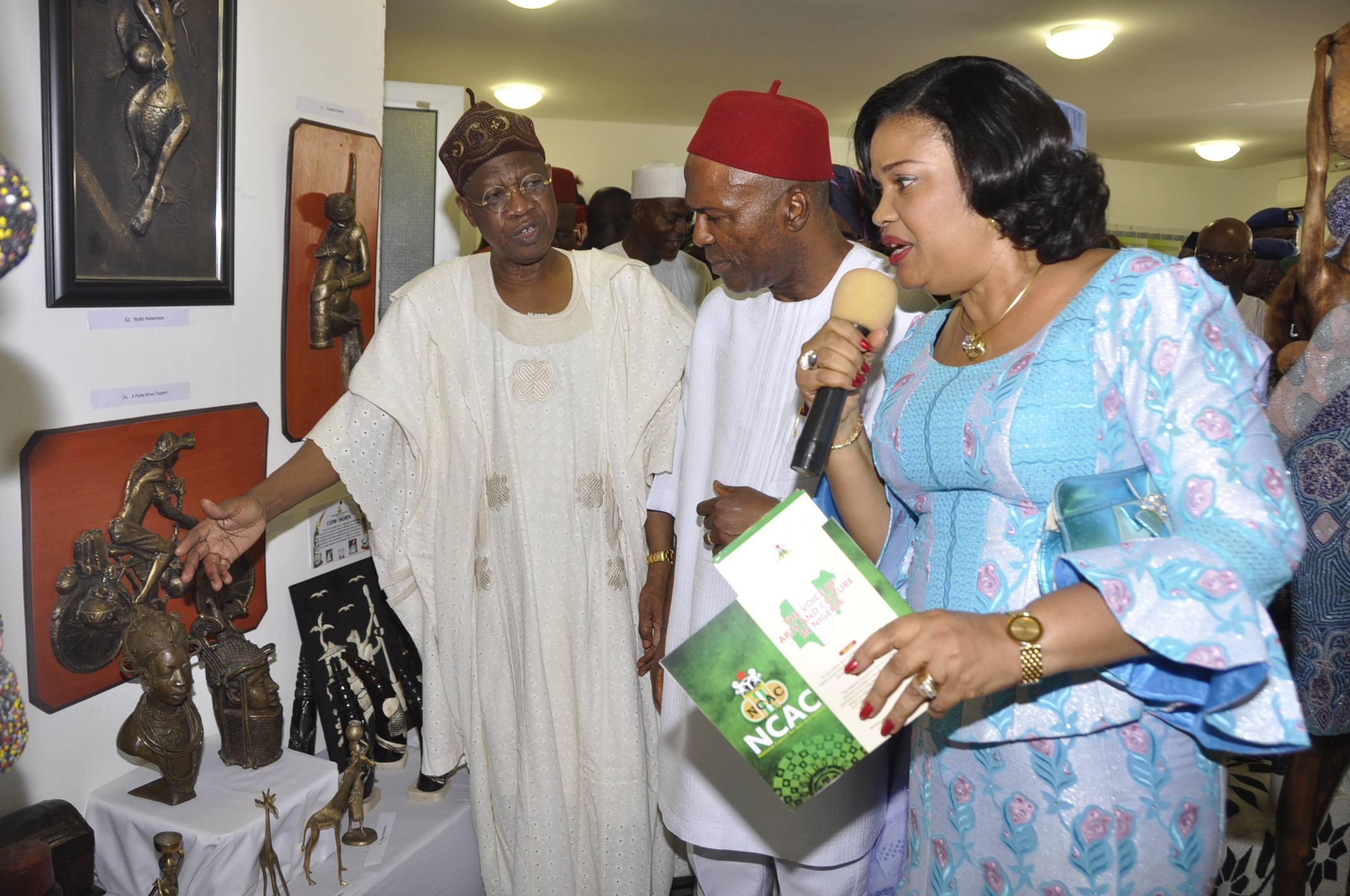 Minister opens commemorative pictorial exhibition, extols nation's founding fathers