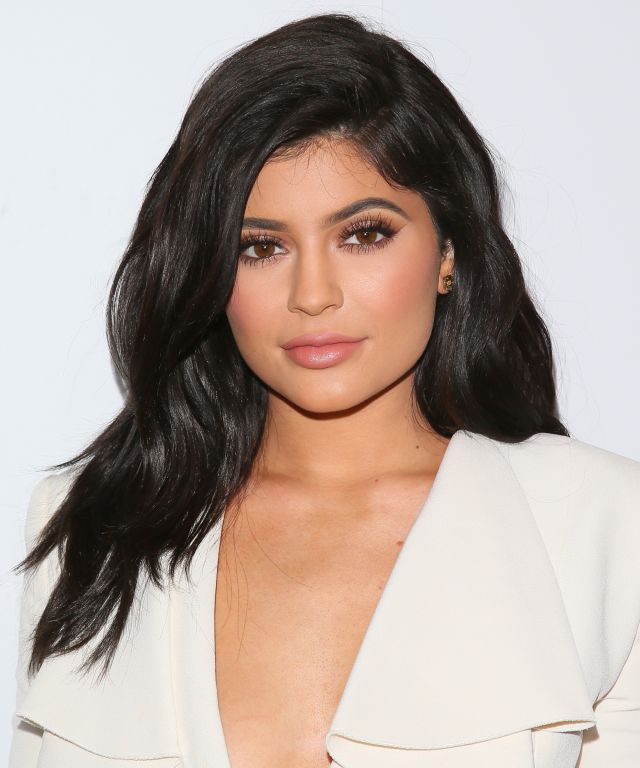 Kylie Jenner’s curves are out of this world in her new Bikini selfie