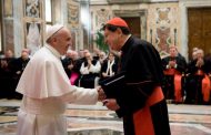 Pope frets about number of priests, nuns who quit their vocations