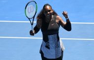 Serena Williams overwhelms Johanna Konta at Australian Open quarter-finals