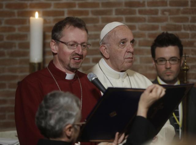Francis becomes 1st pope to visit an Anglican church in Rome