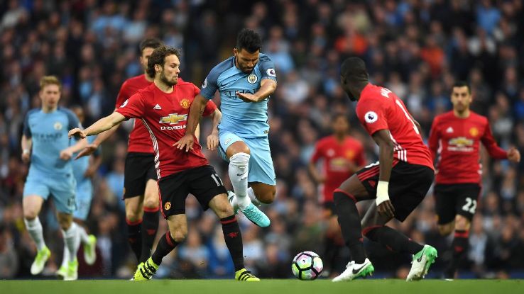 Fellaini sees red but Man United earn a point vs. Man City in a dull derby