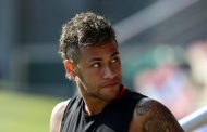 Neymar ‘to quit Barcelona and join Paris Saint-Germain in world-record £190million deal'