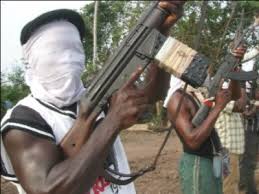 Gunmen storm Daura, kidnap father-in-law o Buhari’s ADC
