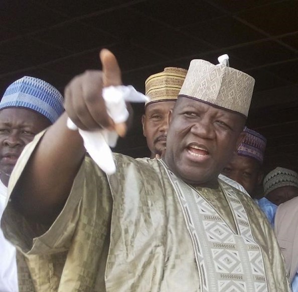 Governors kick against LGs’ financial autonomy, write Buhari