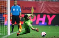 Patricio saves three penalty kicks to deny Manchester City Asia Trophy win