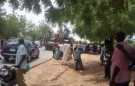 Covid-19 patients in Gombe block road in protest over lack of food, medical attention