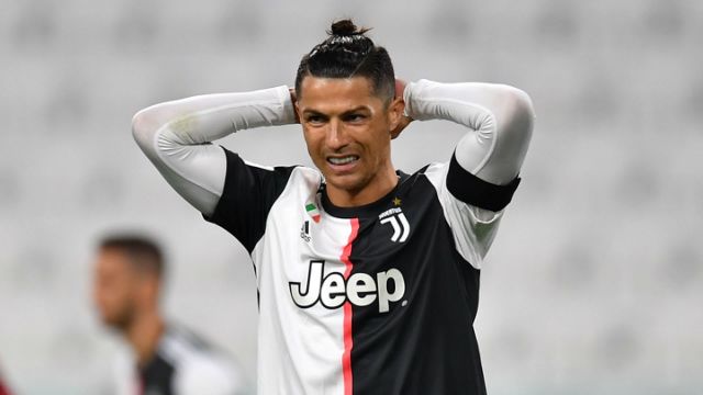 Ronaldo and Sarri hold talks as Juventus aim to solve 'scoring problem'