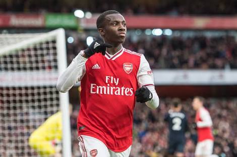 Nketiah scores late winner to help Arsenal beat West Ham