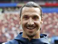 Ibrahimovic scores twice as AC Milan beat Cagliari 2-0 to go top of the Serie A table