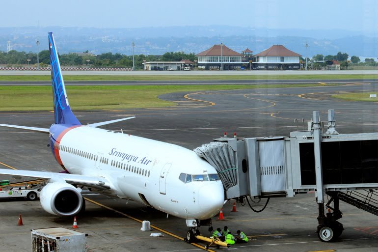 Breaking: Indonesia’s Sriwijaya Air plane loses contact minutes after takeoff