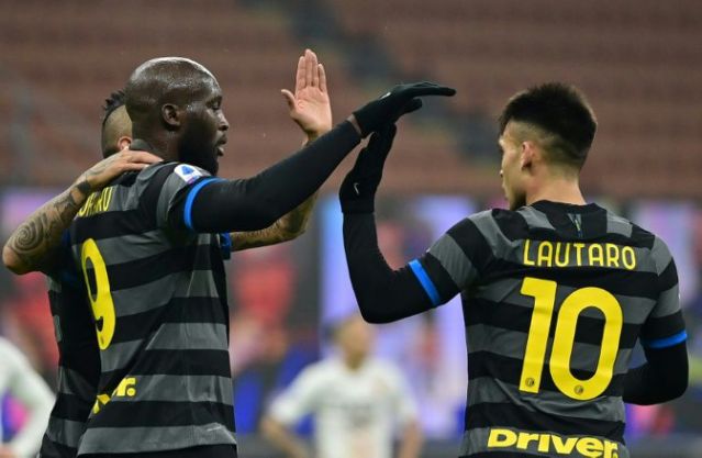 Lukaku double helps Inter keep pressure on leaders AC Milan
