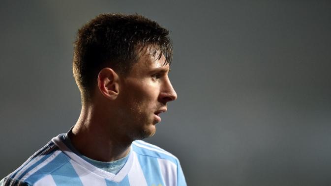Chile hope on Gary Medel to cage Lionel Messi