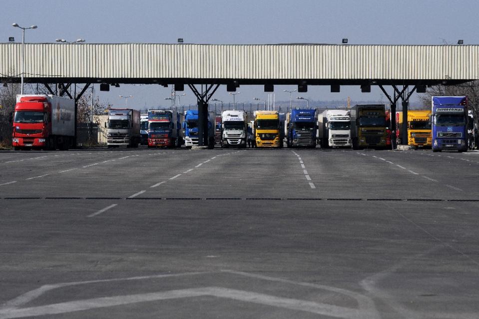 More than 100 migrants found in Bulgarian refrigerated truck