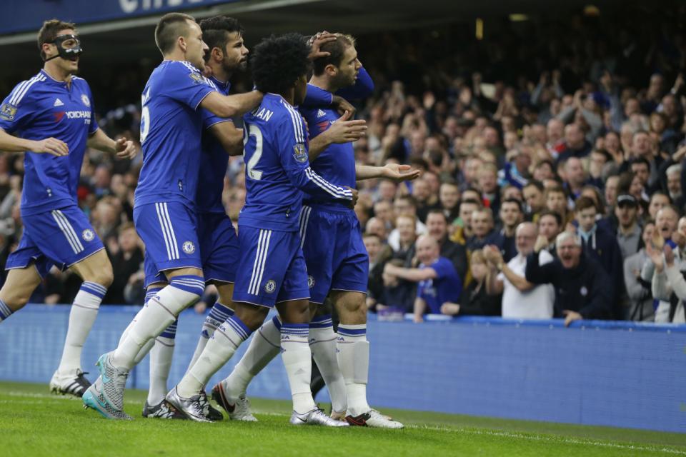 Fans boo players as Chelsea wins after Mourinho firing
