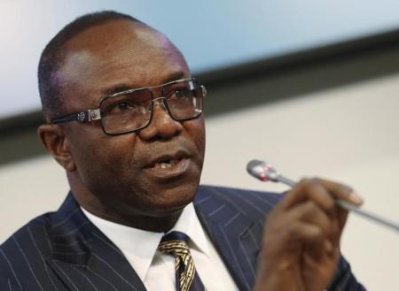 Nigeria may reduce $38 oil benchmark for 2016 budget.