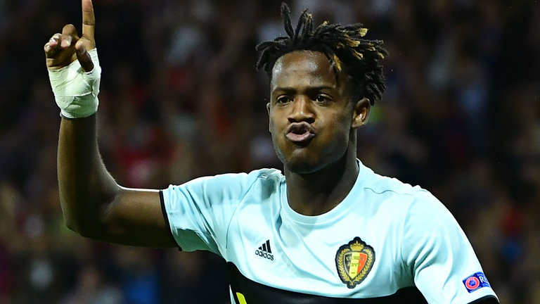 Michy Batshuayi passes Chelsea medical, according to Sky sources