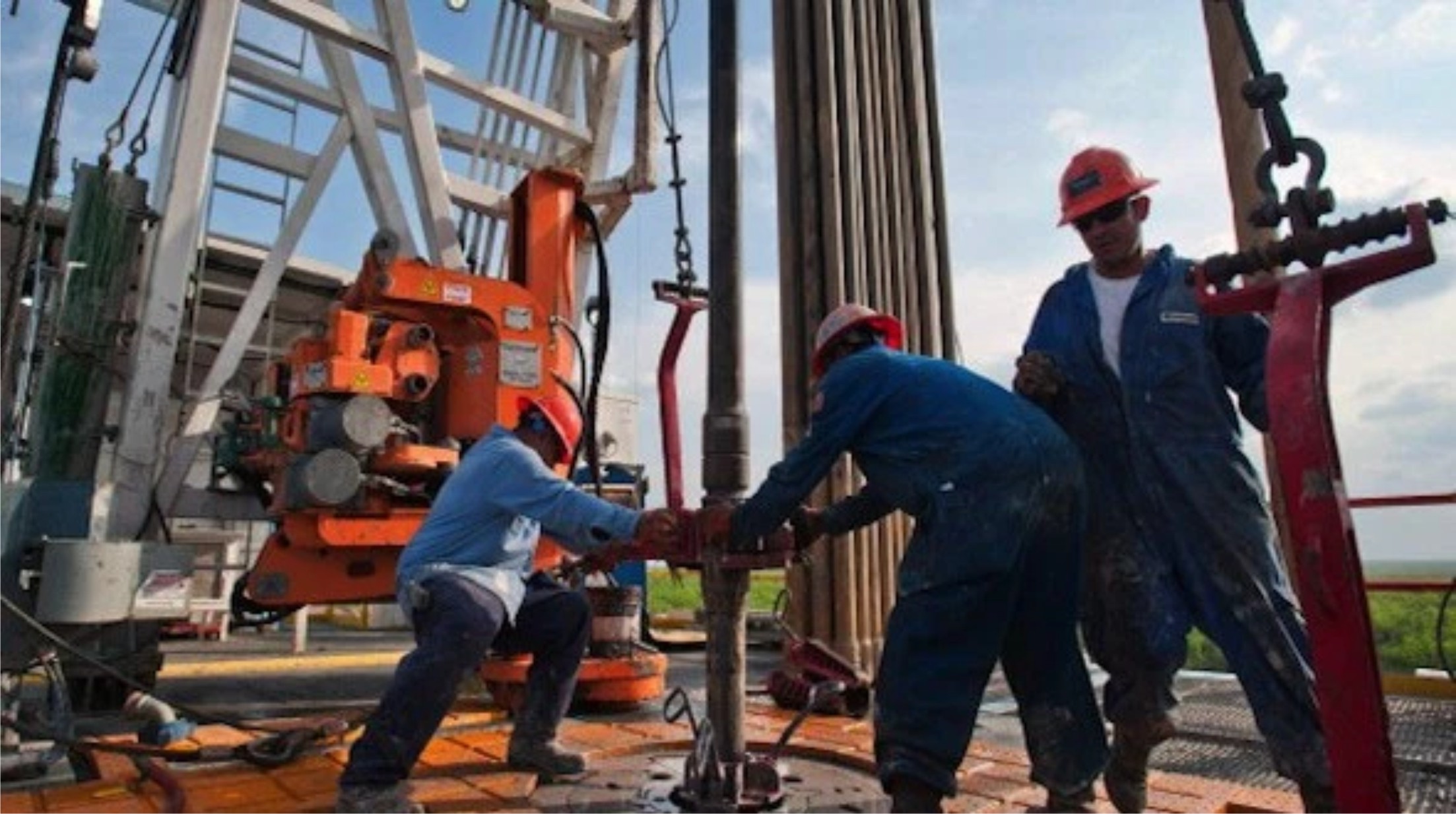 Nigerian oil output may stay low through 2017: US govt