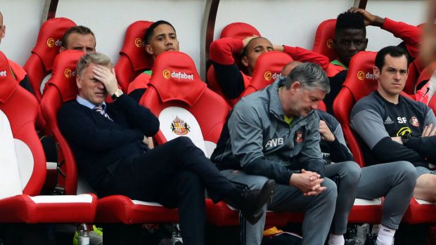 Manchester United make easy prey of Sunderland with 3-0 win