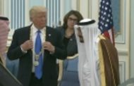 Long-time  Trump backer pillory him for accepting award from Saudi King
