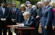 Trump signs executive order easing limits on political activities by religious organisations