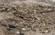 Bodies of 400 children discovered in mass grave