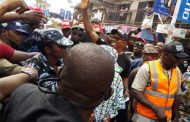 2019: Peter Obi storms Lagos; markets shut as crowds receive him