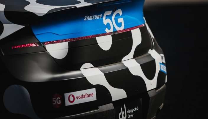 Samsung and Vodafone unveil the first remote-controlled 5G car