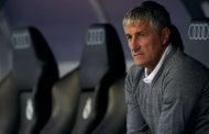 Barcelona sack Valverde, appoints Setien