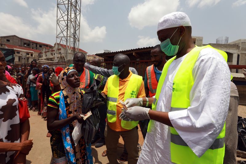 Nigeria to borrow $6.9 billion from multilateral lenders to fund coronavirus fight