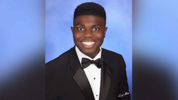 Another Nigerian Timi Adelakun makes history in US, becomes 1st black valedictorian with school's highest GPA ever