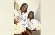 Twins accepted to 38 colleges with $1m in scholarships hope to become nurses