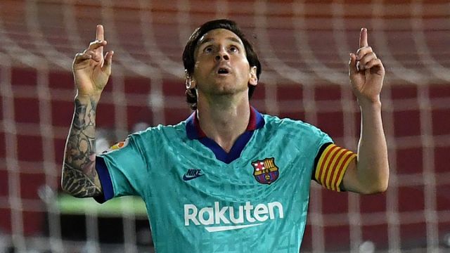 Messi claims new La Liga record in Barcelona win