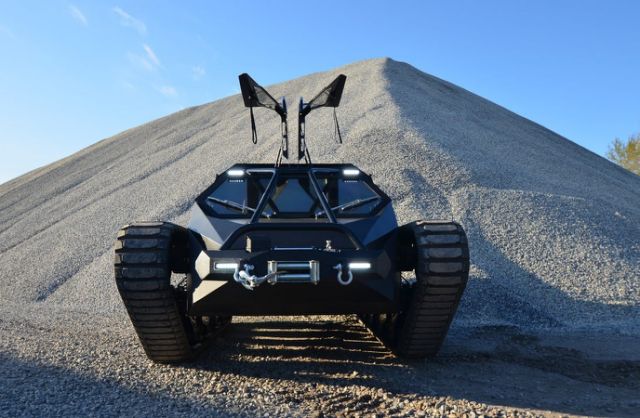 See this $500,000 high-performance tank Kanye West dives around his Wyoming ranch